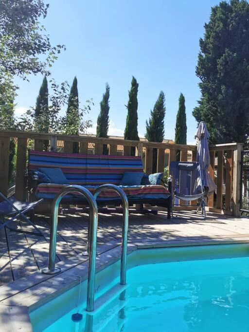 Maison Avec Piscine Dans Village Provencal. Courthézon Buitenkant foto