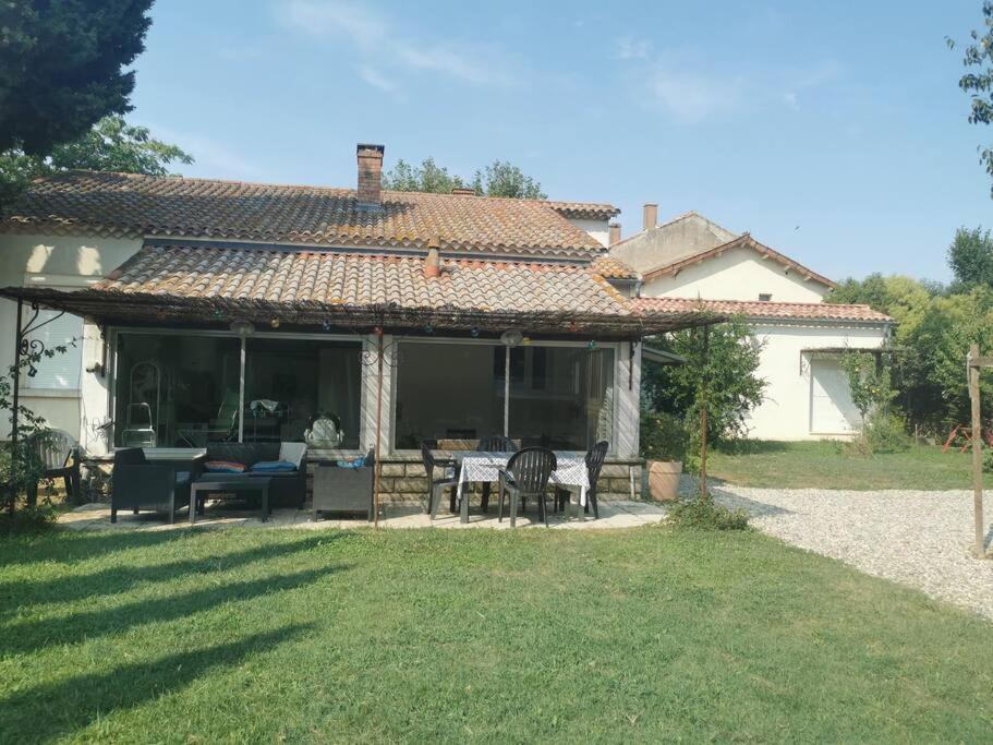 Maison Avec Piscine Dans Village Provencal. Courthézon Buitenkant foto