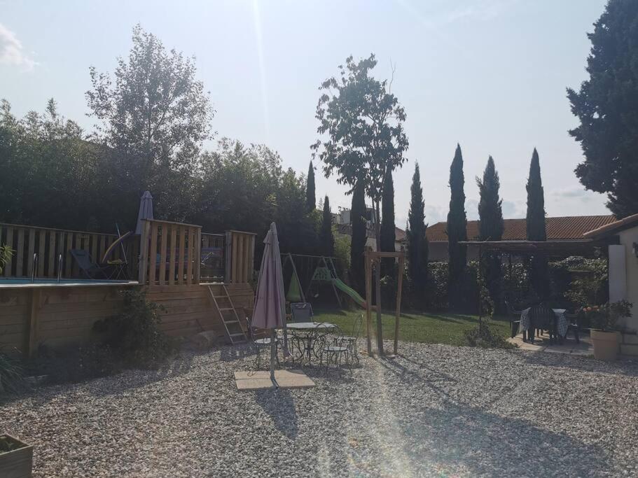 Maison Avec Piscine Dans Village Provencal. Courthézon Buitenkant foto