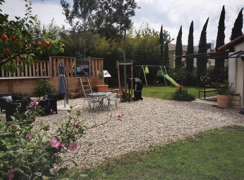 Maison Avec Piscine Dans Village Provencal. Courthézon Buitenkant foto